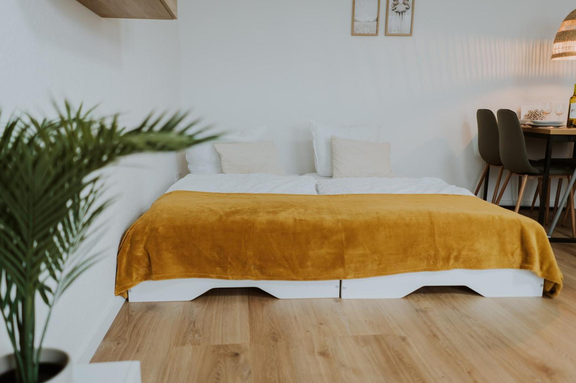 Moderne In Dernbach Ww Apartment